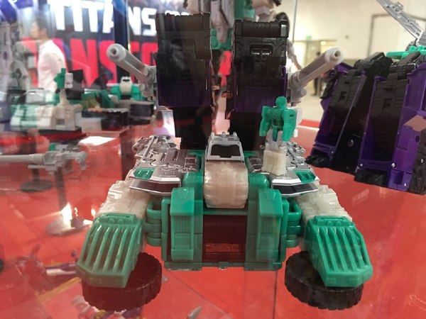 Cybertron Con 2016   Titans Return Sixshot Detailed Display Photos  26 (26 of 27)